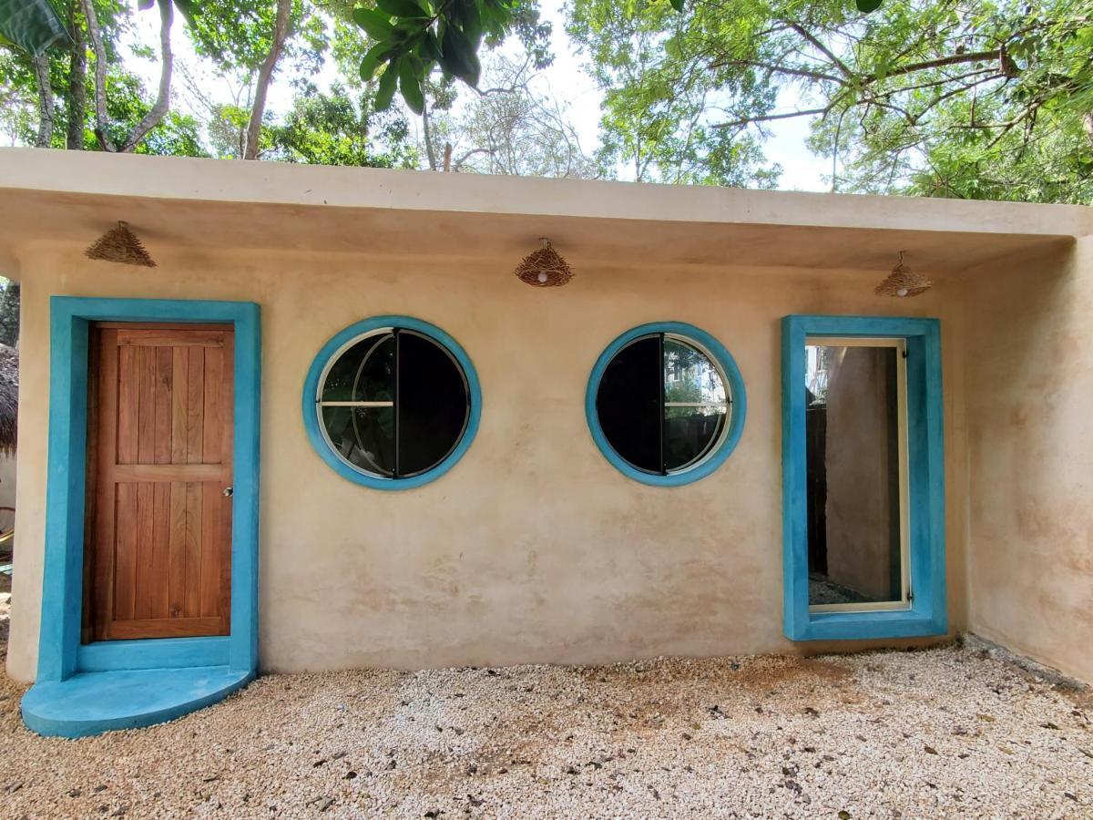 Hostal Mulut Tulum Exterior photo
