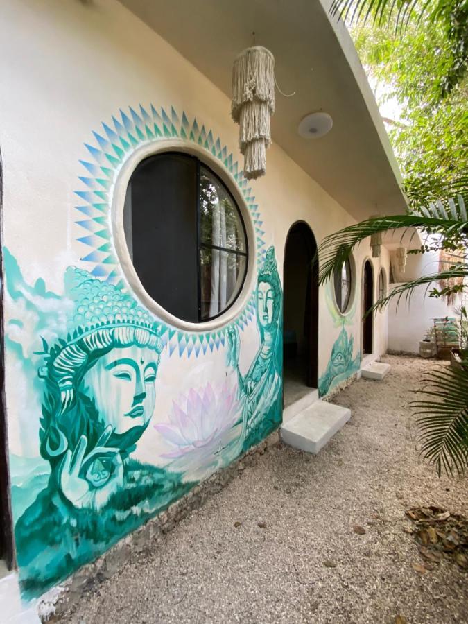 Hostal Mulut Tulum Exterior photo