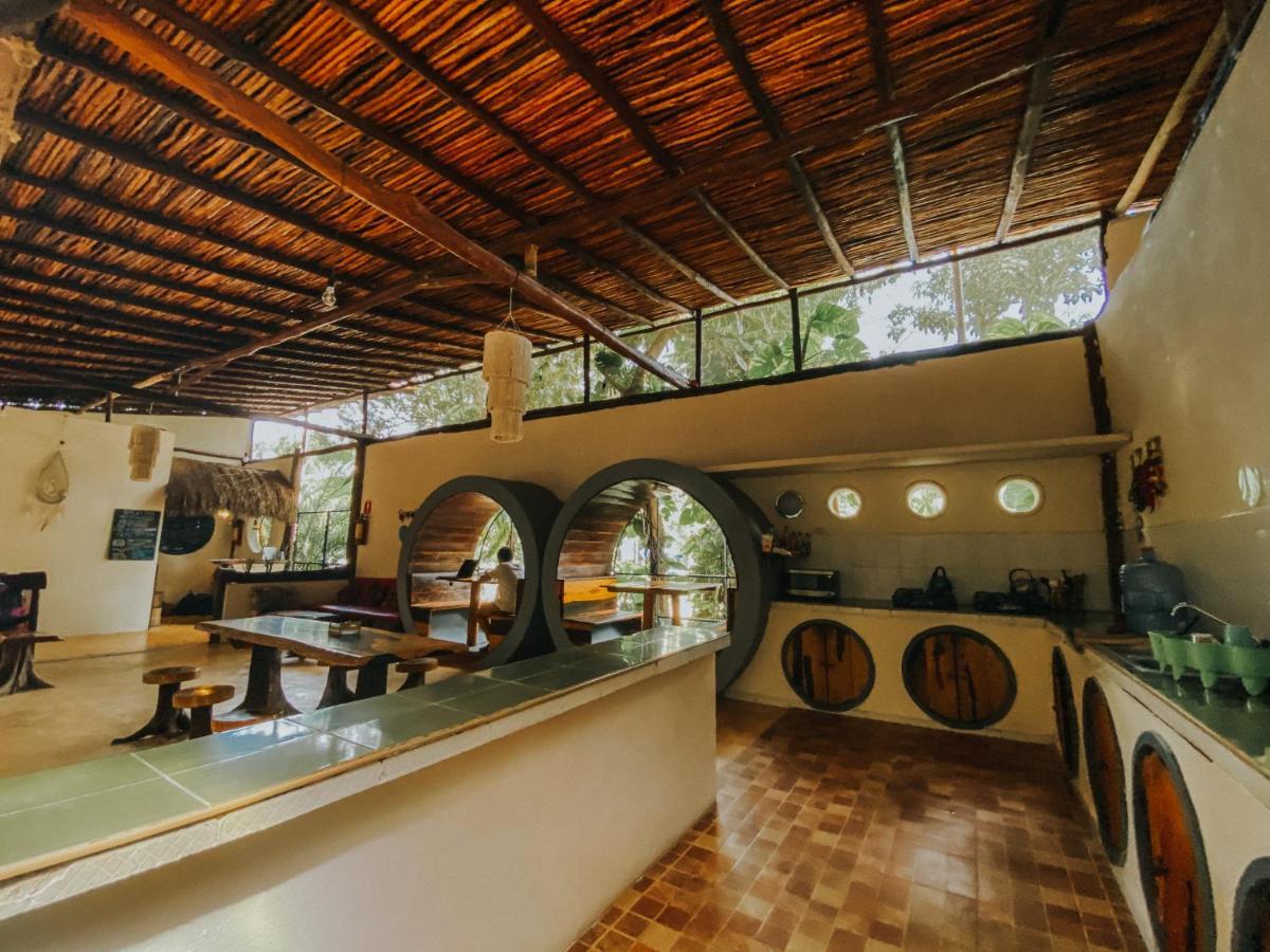 Hostal Mulut Tulum Exterior photo